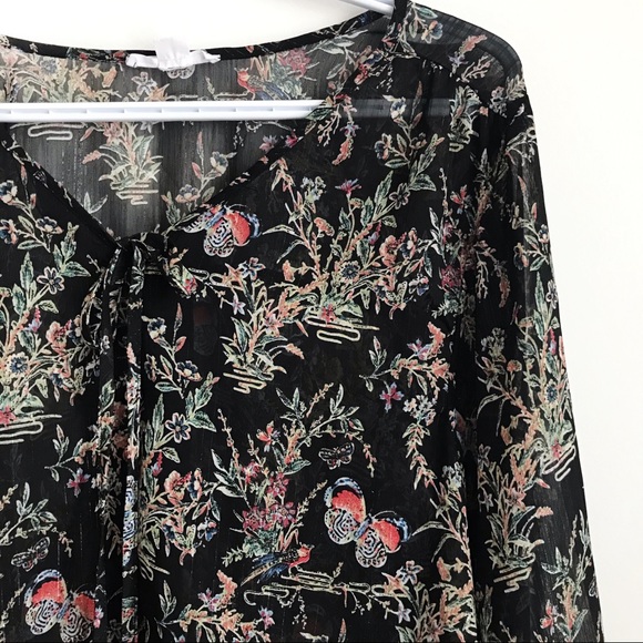 Mendocino Boutique Blouse - Picture 3 of 5